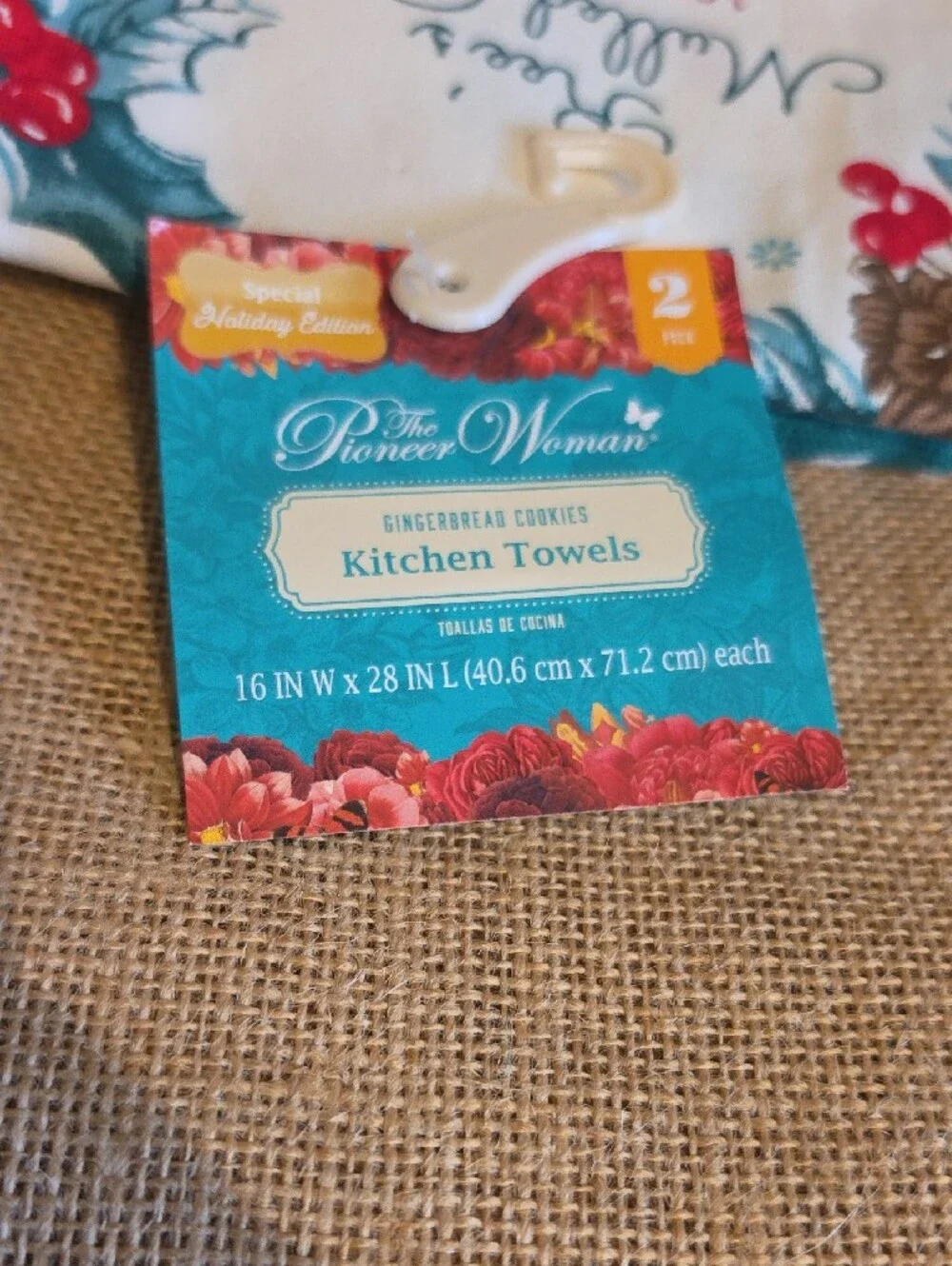 The Pioneer Woman Mulled Cider Kitchen Towel - Cream, Red, Teal, Brown NWT